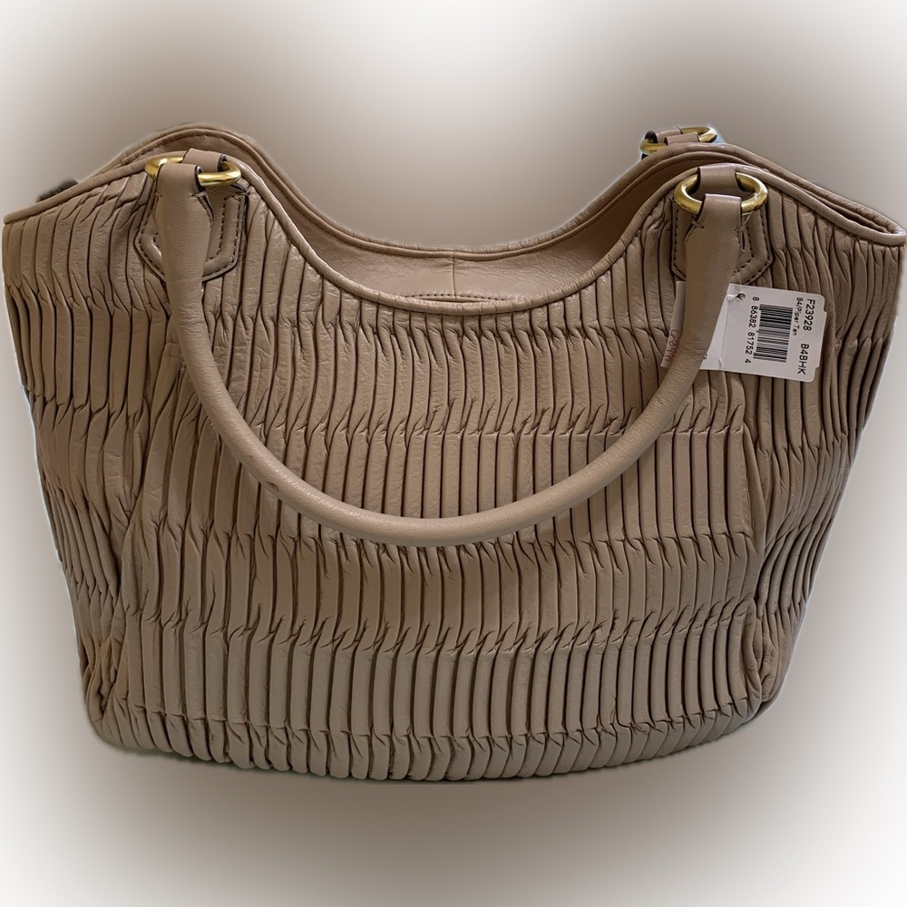 Coach NWT $689 MSRP Madison Gathered Leather Lindsey Tan Satchel - Picture 12 of 12